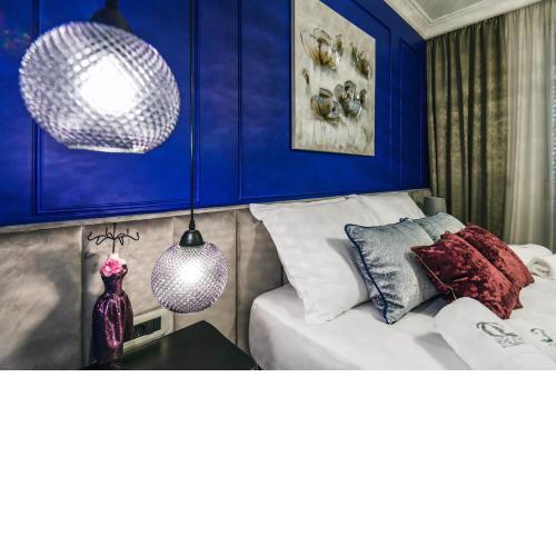 DiVine Luxury Apartment Blue