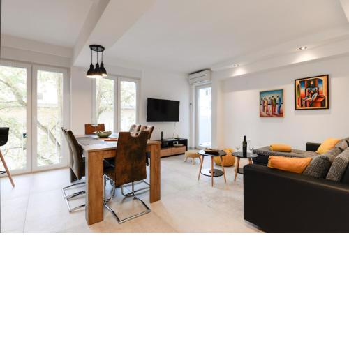 Donatus - Modern apartment near the bridge/centre