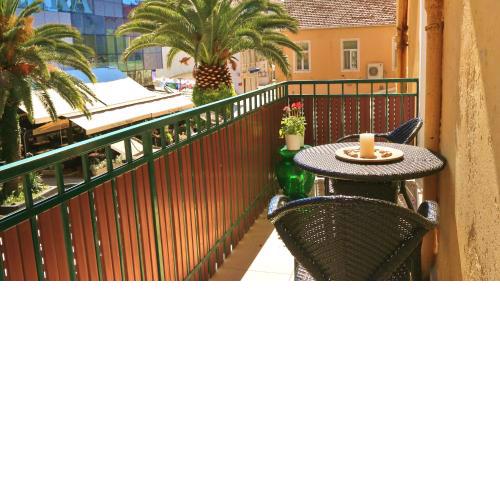 Double bedroom apartment on great location with balcony!!