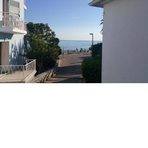 Downtown Seafront apartment