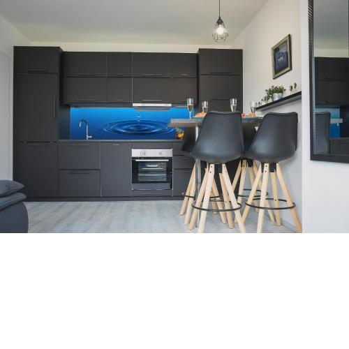 Drop (in) Apartment