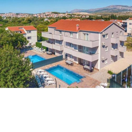 Duplex Villa Monte Grasso with two private pools