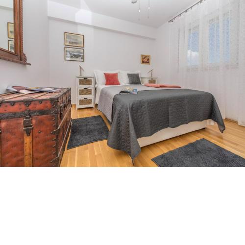 EAST SIDE deluxe suite
