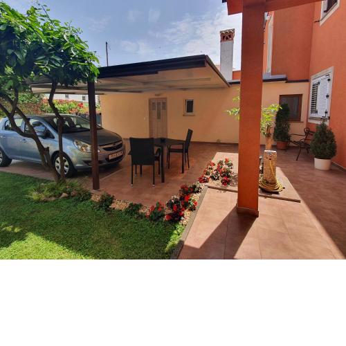 ELENA, 100 m from the beach