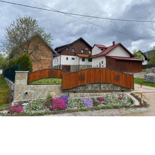 Ethno House Izvor