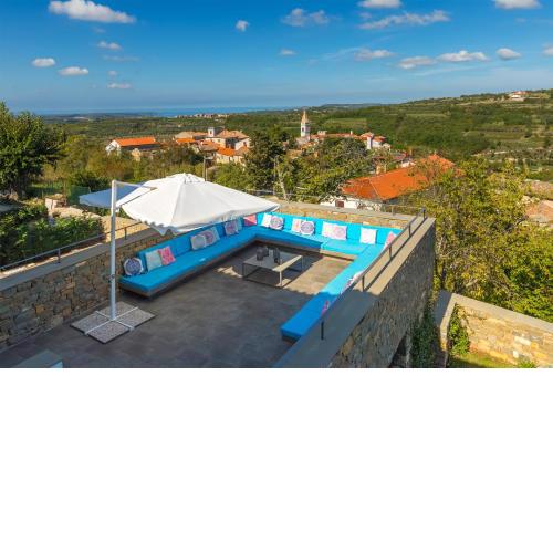 Exceptional 5 Star villa with breathtaking views, Sauna and fitness studio