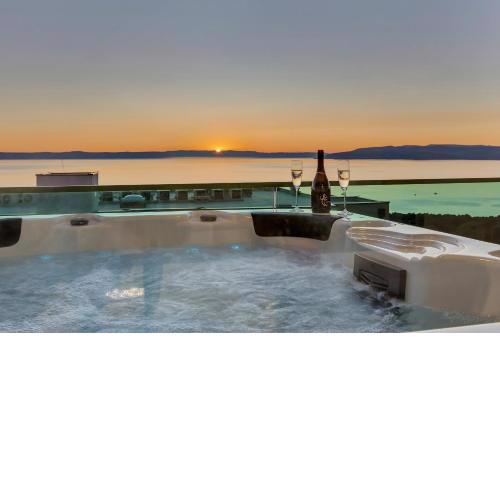 Exclusive Penthouse Big Blue with private Jacuzzi