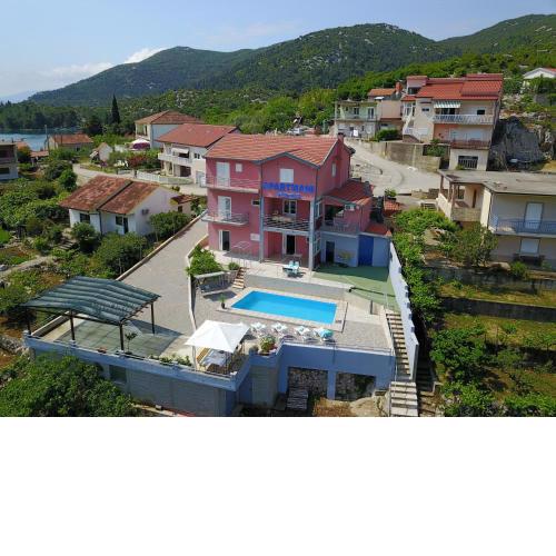 Family friendly apartments with a swimming pool Bacina, Neretva Delta - Usce Neretve - 15309