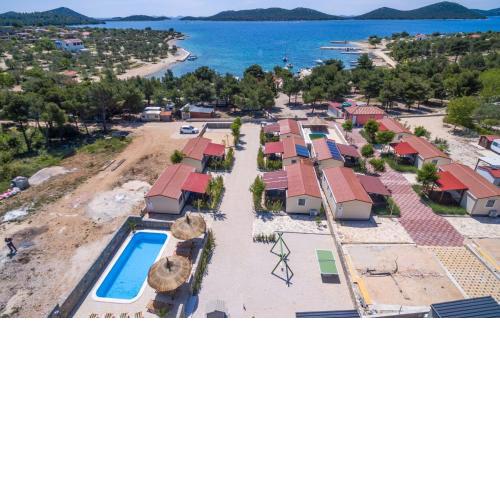 Family friendly apartments with a swimming pool Drage, Biograd - 17819