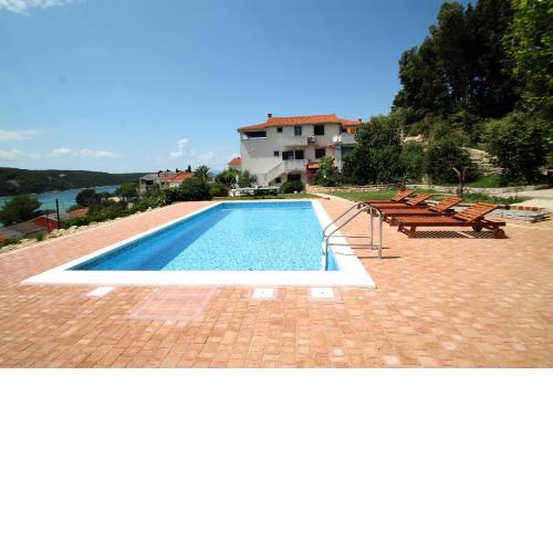 Family friendly apartments with a swimming pool Kampor, Rab - 15518