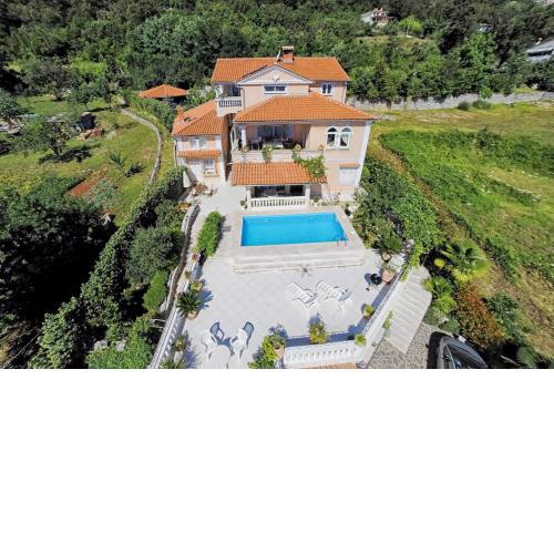 Family friendly apartments with a swimming pool Lovran, Opatija - 14178