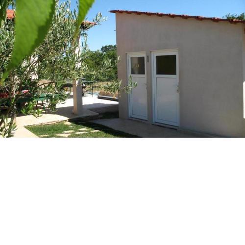 Family friendly apartments with a swimming pool Lozovac, Krka - 18961