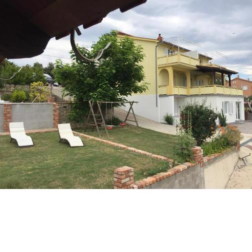 Family friendly apartments with a swimming pool Palit, Rab - 16330