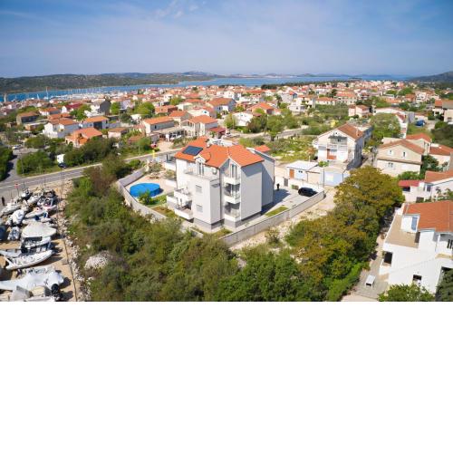 Family friendly apartments with a swimming pool Pirovac, Sibenik - 18998