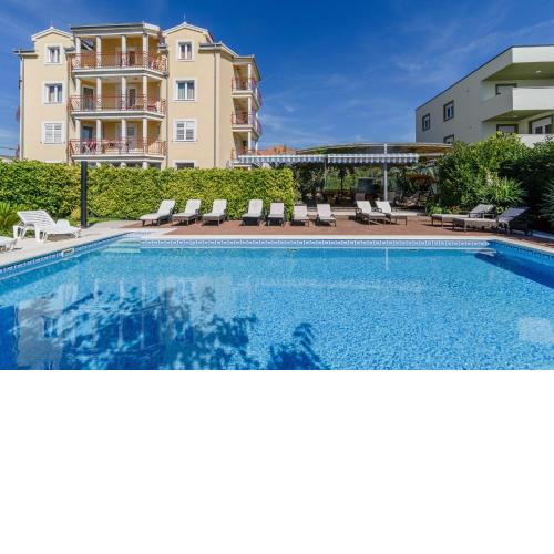 Family friendly apartments with a swimming pool Trogir - 16509