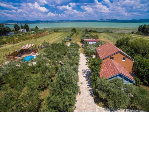 Family friendly house with a swimming pool Pakostane, Biograd - 12185