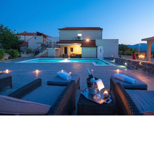 Fantastic villa in Ugljane with private pool