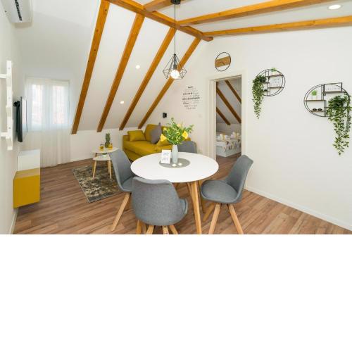 FantAttic Apartments Split Old Town