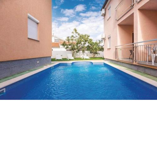 Ferienwohnung für 5 Personen ca 54 m in Peroj, Istrien Istrische Riviera2 Schlafzimmer, 1 Badezimmer, TV, Meer 500 m, Strand 500 m, Klimaanlage, gemeinschaftlicher Pool