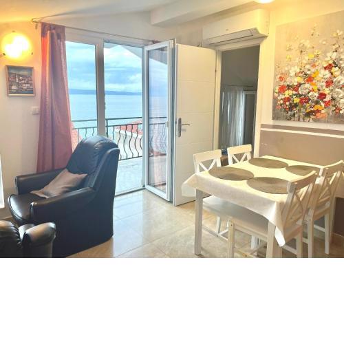 Ferienwohnung mit Balkon und herrlichem Meerblick