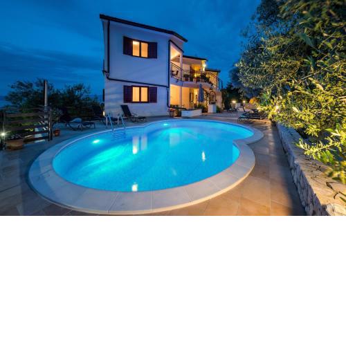 Fewo mit Sauna, Meerblick, Whirlpool und beheiztem Pool