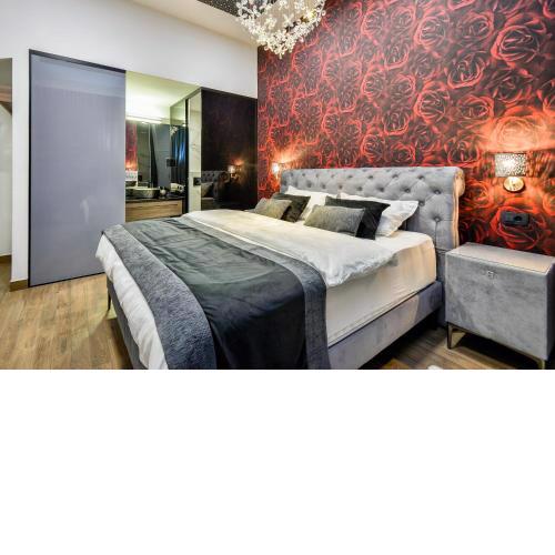 Florek & Florica Room001