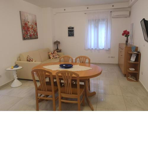 Flowers apartments Medulin, Fucane 1A