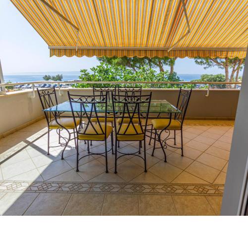 Front beach Apartment Žnjan with two terraces