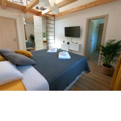 Gavan Room