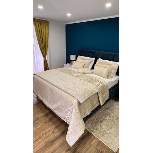 Gold Luxury Room