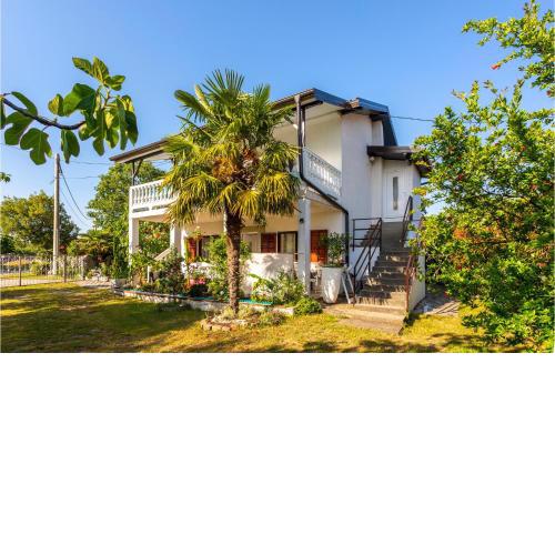 Gorgeous Apartment In Gabonjin With Wifi