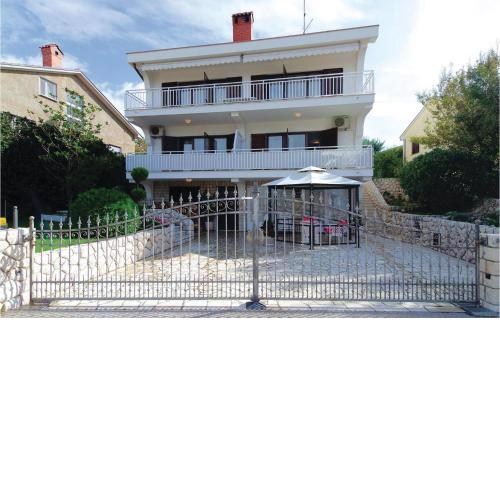 Gorgeous Apartment In Kraljevica