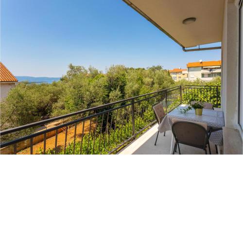Gorgeous Apartment In Malinska With Wifi