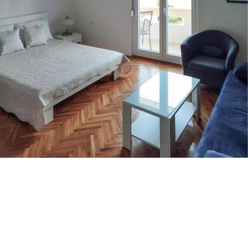 Gorgeous Apartment In Pag With Wifi