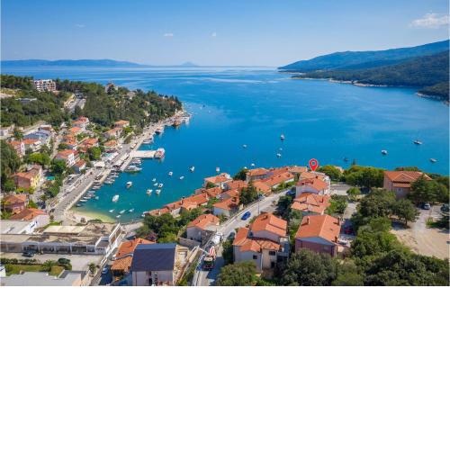 Gorgeous Apartment In Rabac With Wifi