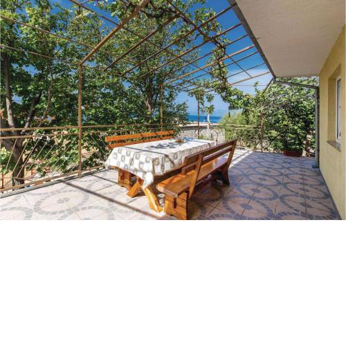 Gorgeous Apartment In Sveti Juraj With Wifi
