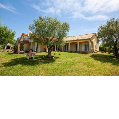 Gorgeous Apartment In Vodnjan With Wifi