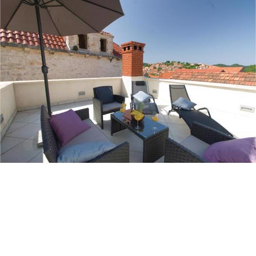 Gorgeous Home In Blato With Wifi