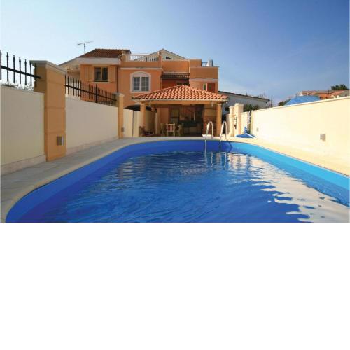 Gorgeous Home In Brodarica With Kitchen