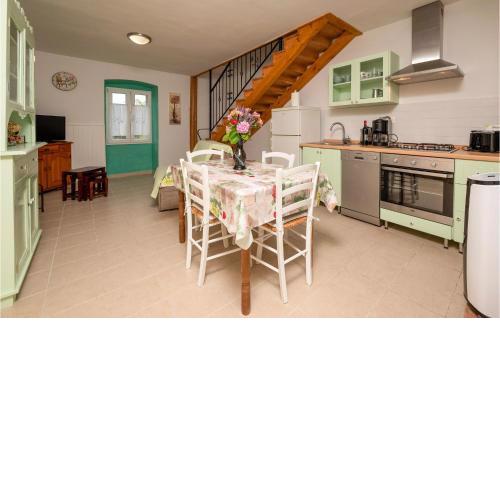 Gorgeous Home In Cokuni With Kitchen