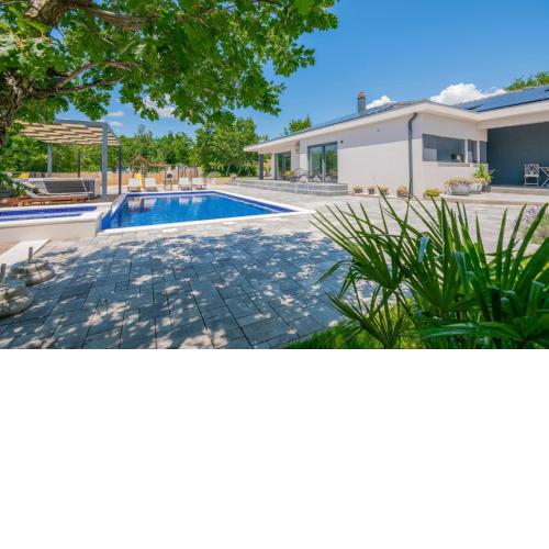 Gorgeous Home In Glavina Gornja