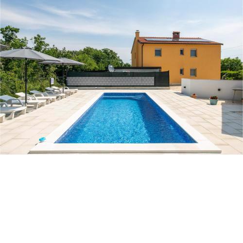 Gorgeous Home In Labin With Kitchen