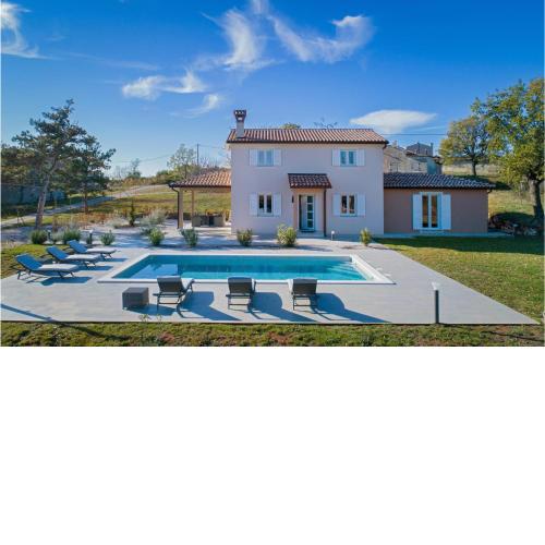 Gorgeous Home In Labin With Wifi