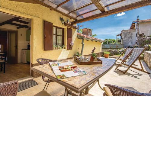 Gorgeous Home In Moscenicka Draga With Kitchen