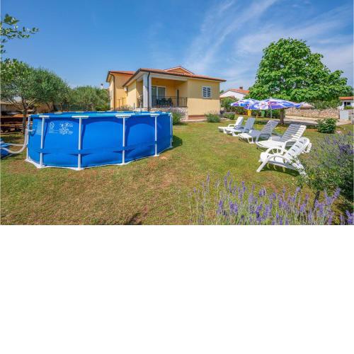 Gorgeous Home In Nedescina With Wifi