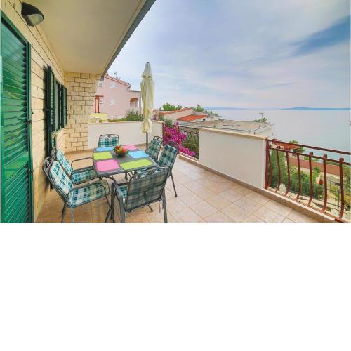 Gorgeous Home In Okrug Gornji With Wifi