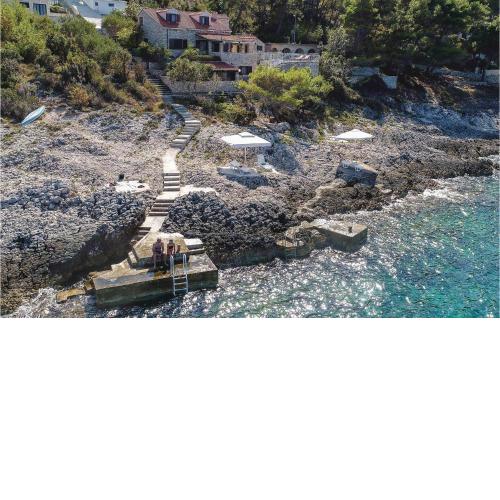 Gorgeous Home In Prigradica With Wifi