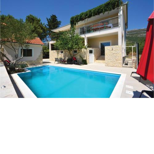 Gorgeous Home In Rudine With Heated Swimming Pool