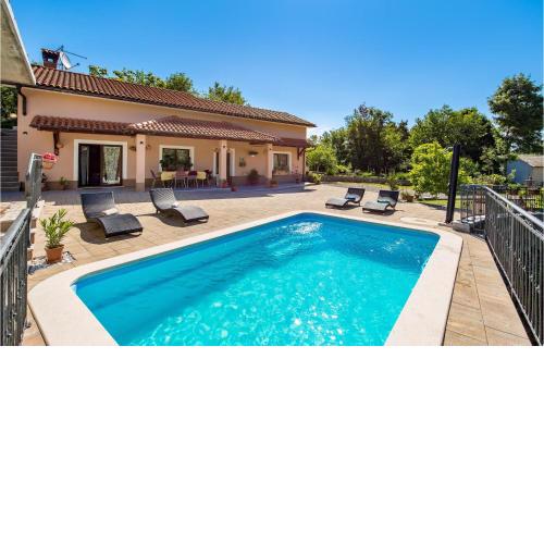 Gorgeous Home In Veli Brgud With Wifi