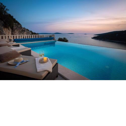 Gorgeous Home In Vinisce With Wifi